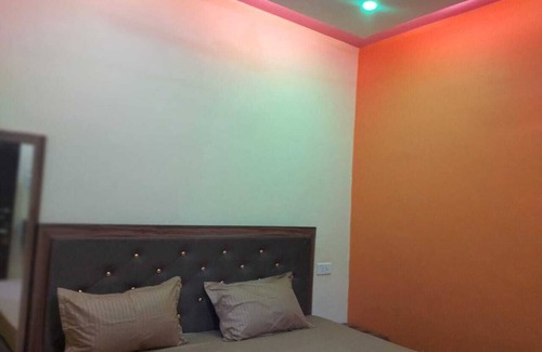 Mathura Hotel | Hotel Shivoham
