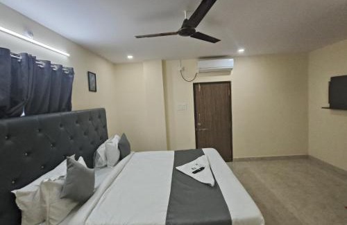 Kondapur Casa | Hotel Shri Biraj Residency