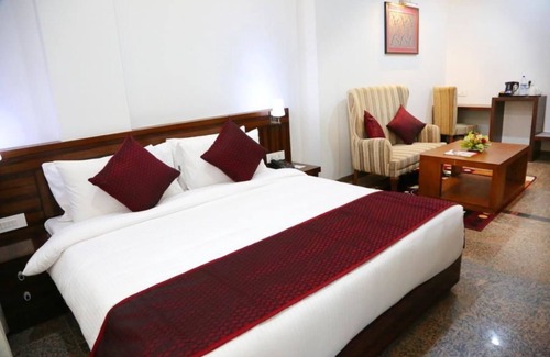 Varanasi Hotel | Hotel Silk City