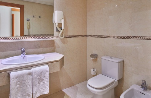 León Hotel | Hotel Silken Luis de León