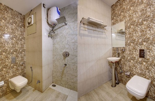 Mahipalpur Extension Hotel | Hotel Silky Palace By GRB