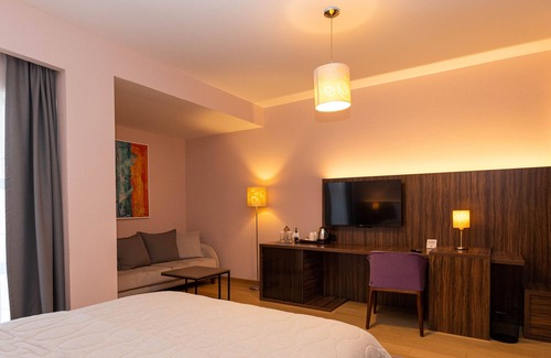 Pristina Hotel | Hotel Sirius