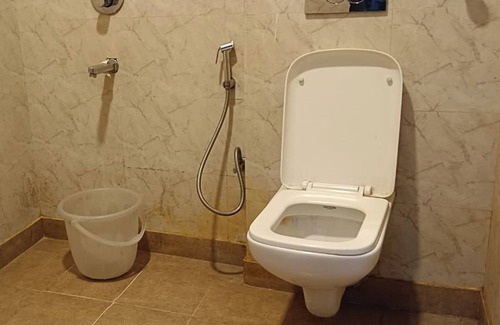 Mahipalpur Extension Hotel | Hotel Sky View