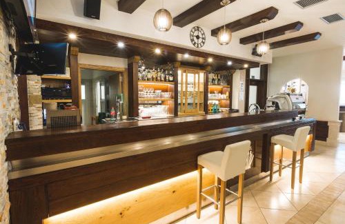 Semic Hotel | HOTEL SMUK