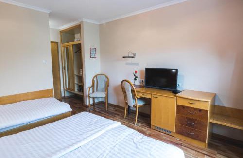 Semic Hotel | HOTEL SMUK