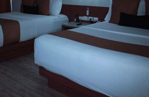 León Hotel | Hotel Soleil Business Class