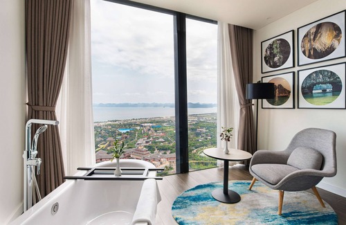 Bai Chay Hotel | Hotel Soleil Ha Long, Trademark Collection by Wyndham
