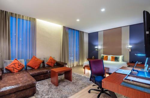 Ploenchit Hotel | Hotel Solo, Sukhumvit 2, Bangkok - SHA Extra Plus