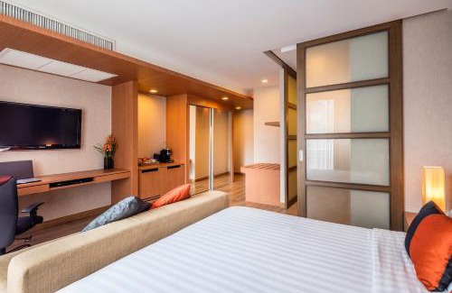 Ploenchit Hotel | Hotel Solo, Sukhumvit 2, Bangkok - SHA Extra Plus