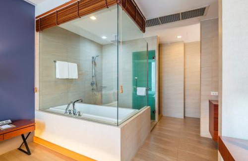 Ploenchit Hotel | Hotel Solo, Sukhumvit 2, Bangkok - SHA Extra Plus