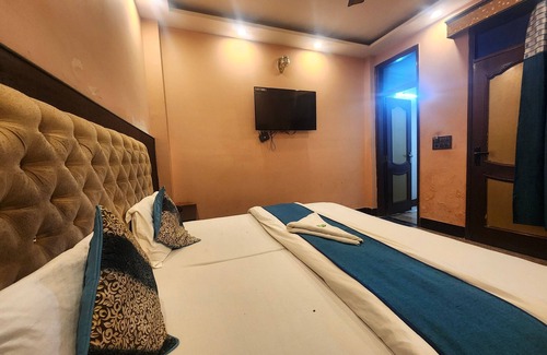 Old Delhi Hotel | Hotel Sonic Palace