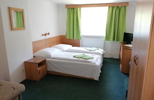 Ziar Hotel | Hotel Spojar