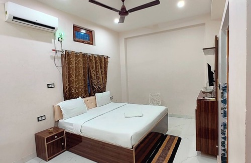 Varanasi Hotel | Hotel SS Palace Varanasi