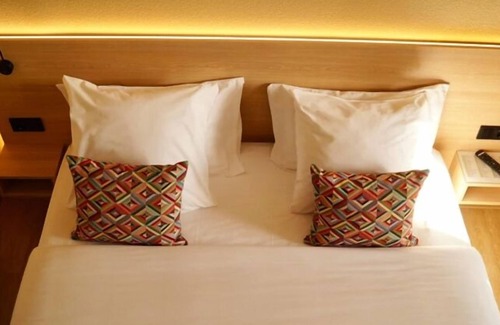 Foetz Hotel | Hotel Stand'Inn