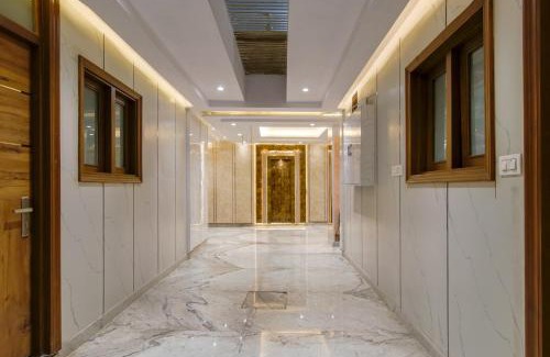 Paharganj Hotel | Hotel Star Palace by Wood View Paharganj Delhi