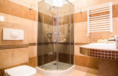 Fabryczna Cama Y Desayuno | Hotel Stara Garbarnia