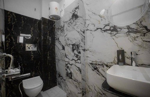Varanasi Hotel | Hotel Stay Inn Kaashvi
