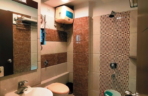 Ballygunge Hotel | HOTEL STEAM