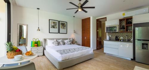 Tulum Apartamento | Hotel-style room in condominium with gym and spa included