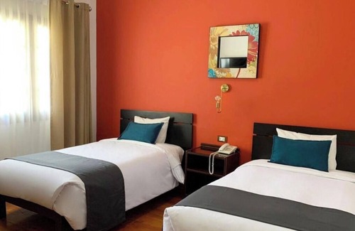 José Luis Bustamante y Rivero Hotel | HOTEL SUITE FLORENCE