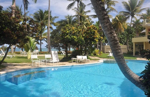 Cabarete Apartamento | Hotel suite in beachfront luxury resort near shops and dining, TV/AC/Wi-Fi/pool