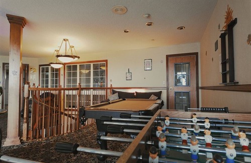 Wilkes-Barre Apartamento | Hotel suite with AC, WiFi, fitness room in welcoming Wilkes-Barre