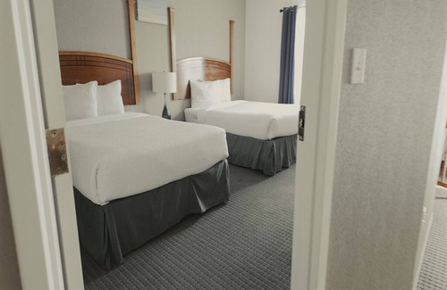 Wilkes-Barre Apartamento | Hotel suite with AC, WiFi, fitness room in welcoming Wilkes-Barre