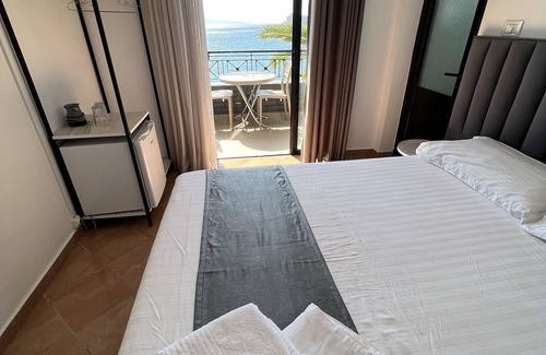 Sarande Hotel | Hotel Summer