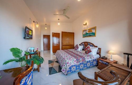 Bhimtal Hotel | Hotel Sun Ray Inn