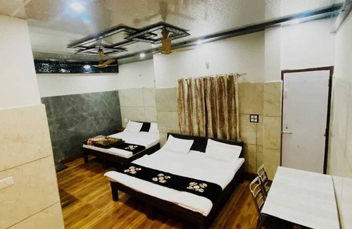 Nagina Hotel | Hotel Sunrahi