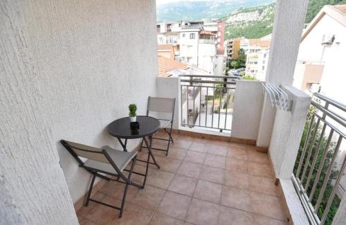 Velji Vinogradi Casa | Hotel Suzana Budva