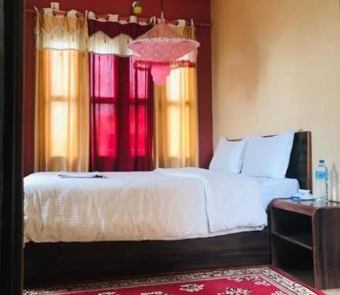 Sauraha Hotel | Hotel Sweetland