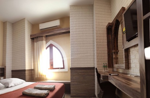 Semarang Casa | Hotel Syariah Larismanis