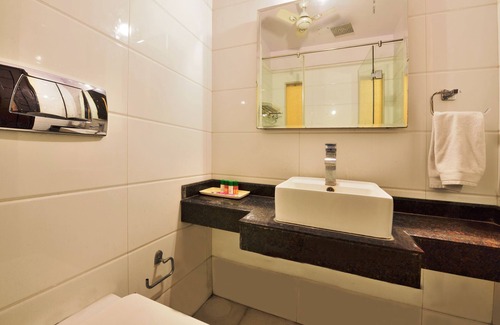 Karol Bagh Hotel | Hotel Taksh Inn