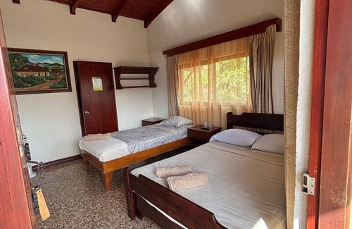 Orosi Hotel | Hotel Tapanti Media de Orosi
