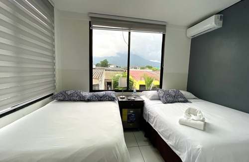 San Salvador Casa | Hotel Tazumal House