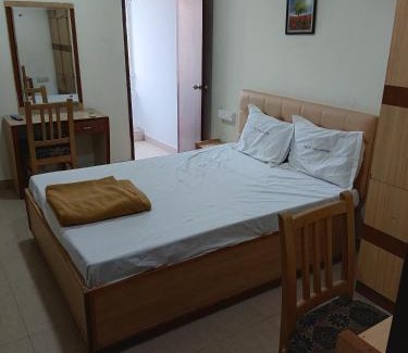 Triplicane Hotel | Hotel Thalapathi