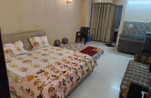 Vrindavan Hotel | Hotel The Gautam inn