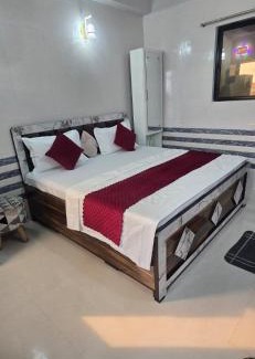 Vrindavan Hotel | Hotel The Gautam inn