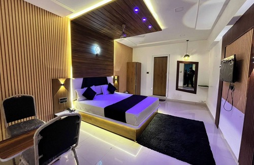 Ahmedabad Hotel | Hotel The Grand Near Maninagar Railway Station Ahmedabad