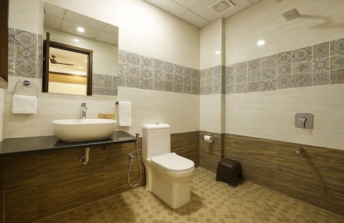 Shivalik Nagar Hotel | Hotel The Heights