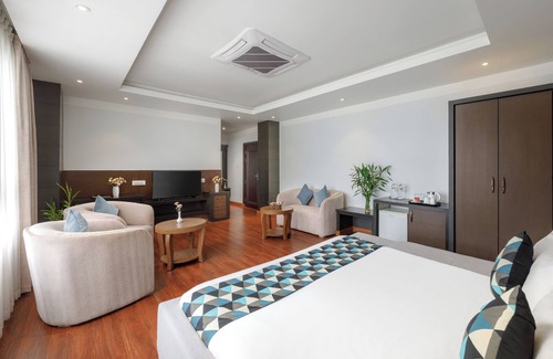 Jhapa Hotel | Hotel The Kingsbury