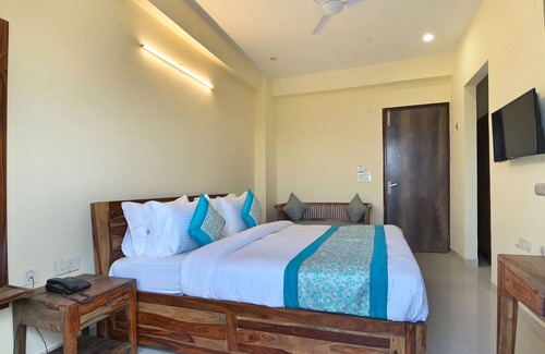 Noida Hotel | Hotel The York