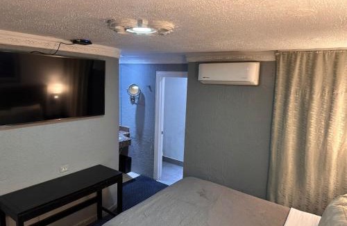 Avenida Revolución Hotel | Hotel TJ Plaza