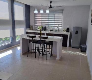 Centro de Cancún Hotel | HOTEL TORRE METRóPOLI