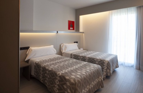 La Jonquera Hotel | Hotel Tramuntana