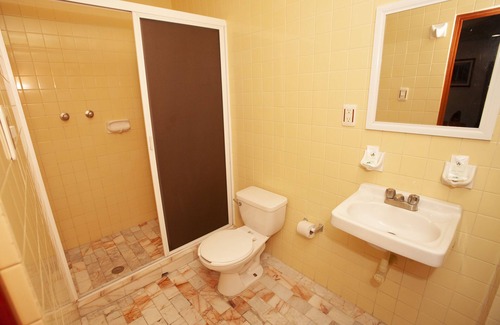 Cuauhtémoc Hotel | Hotel Tres Colonias - Adults Only
