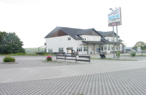 Friesdorf Casa | Hotel und Gasthaus Rammelburg-Blick
