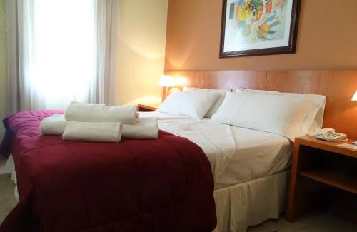 Microcentro Hotel | Hotel UTHGRA de las Luces