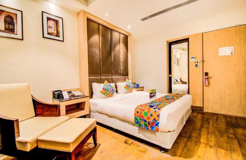 Mohangarh Hotel | Hotel V Hazratganj
